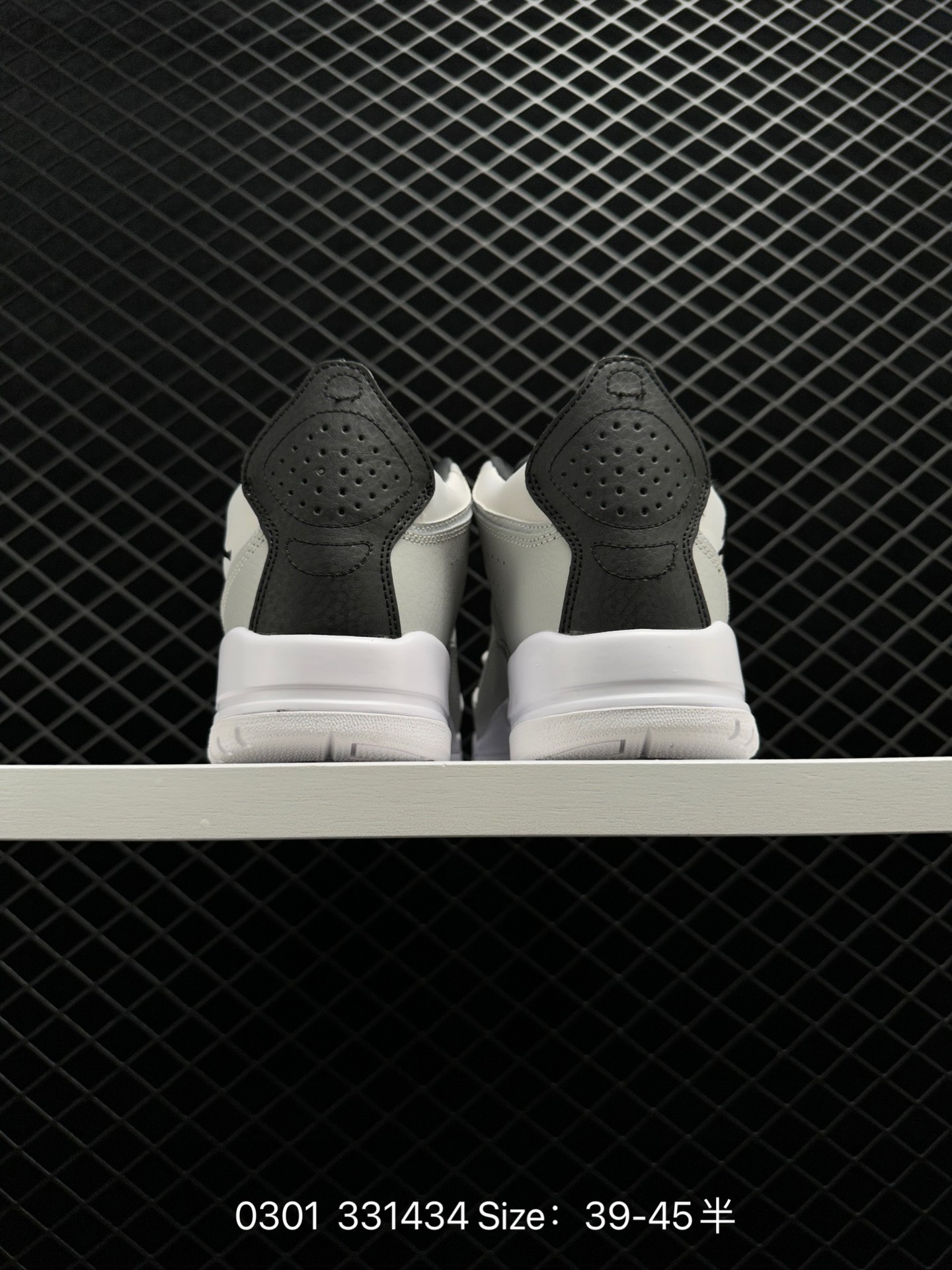 Nike AIR JORDAN COURTSIDE 23